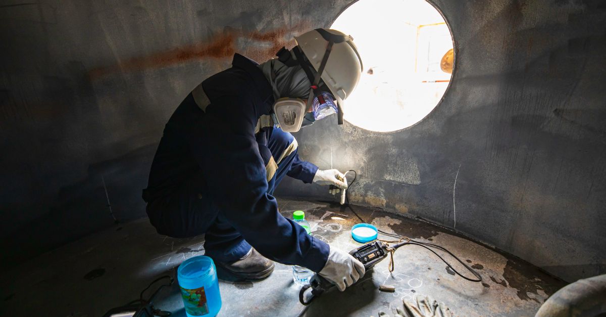 5G IoT & AI: Enhancing Safety Management in Confined Spaces